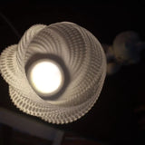 Đèn Bàn Trang Trí ZURI - Thiết Kế Điêu Khắc Xoắn Ốc Vân 3D Độc Đáo, Ánh Sáng Dịu Mắt Decor Phòng Ngủ, Bàn Làm Việc.